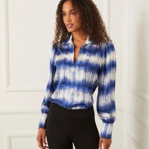 NWT Karen Kane royal chill blouson v neck blue PRT top Medium